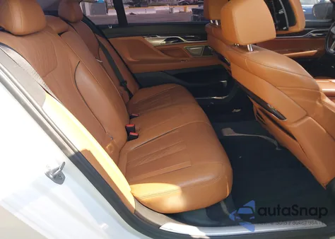 2017 BMW 740E xDrive Iperformance из США, поврежденный, VIN WBA7J2C3XHG497961